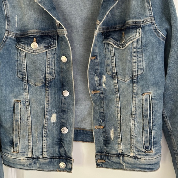 NWOT Denim Jean Jacket - Picture 9 of 9